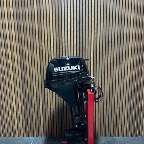 Suzuki 20 HP EFI outboard engine
